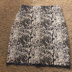 Black and white skirt never worn